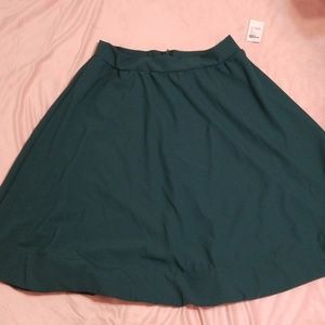 HOLIDAY SALE NWT || Emerald green skater skirt